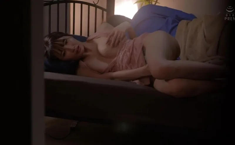 đưa tiền bối say xỉn về nhà, cậu nhân viên trúng số húp được cô vợ sếp xinh dâm