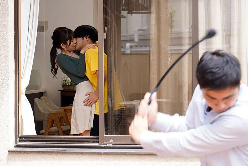 Chồng mãi mê với công việc, vợ yêu nảy sinh tình cảm với em người chồng vì cô đơn